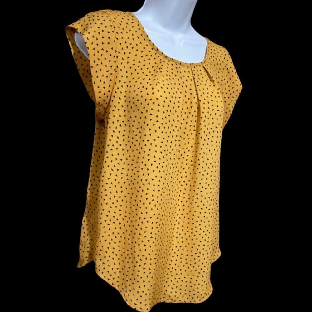 Sweet Rain Sleeveless Mustard Top